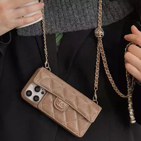 chanel iPhone17 チェーン付き スマホケース