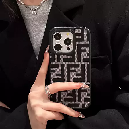 フェンディ iphone17 カバー レザー