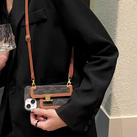 CELINE iPhone17 Pro Max ケース 斜めがけ