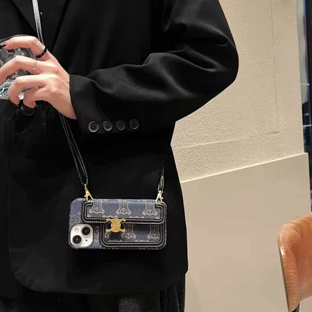 CELINE iPhone17 Pro Max ケース 斜めがけ
