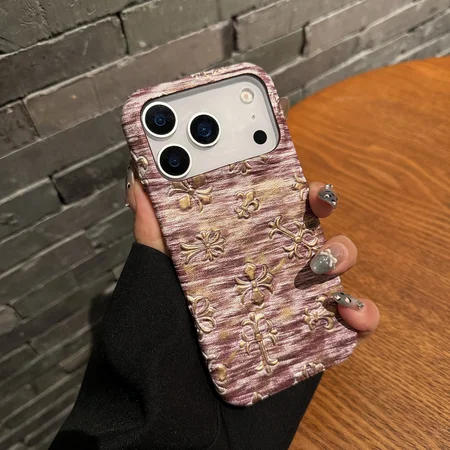 クロームハーツ iPhone17 ケース CHクロス レリーフ
