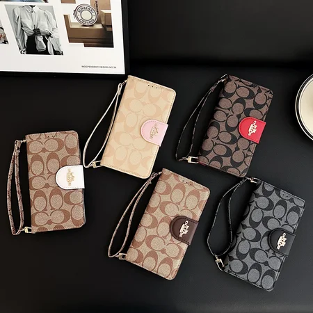 Coach iPhone17 手帳型ケース
