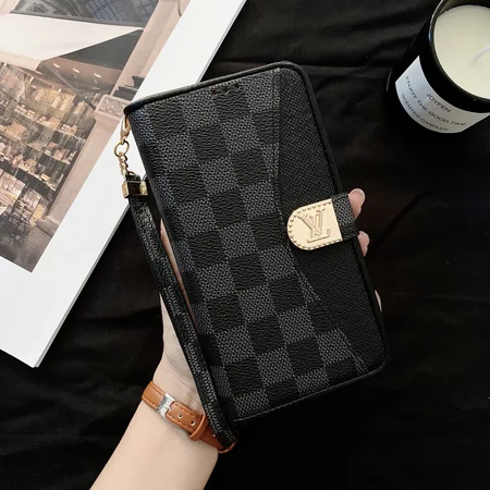 LV iPhone17 手帳型ケース