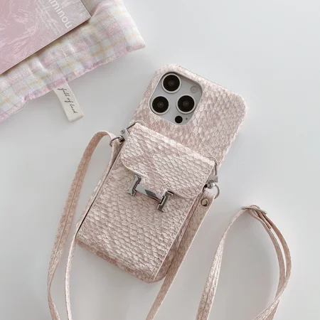 エルメス iPhone17 Pro ケース ショルダーストラップ付き