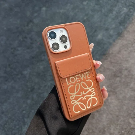 iPhone17pro max ケース ロエベ 金属ロゴ