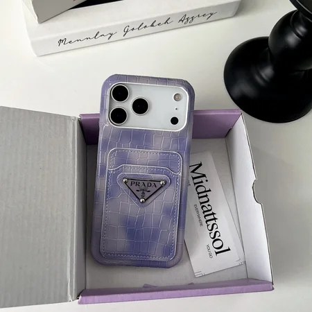 プラダ iPhone17 ケース ワニ柄 レザー