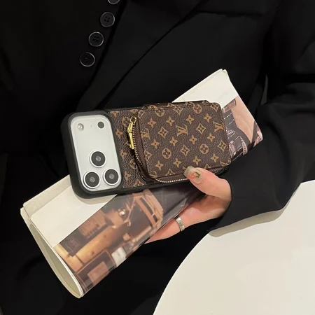 LV iPhone17pro ケース 背面ファスナーポケット