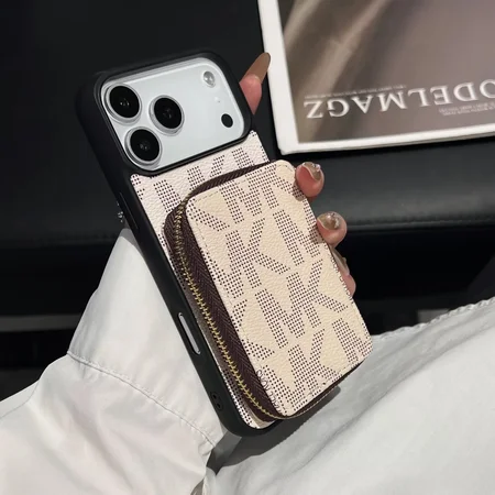 マイケルコース iPhone17 ケース ファスナーポケット付き