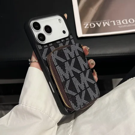 マイケルコース iPhone17 ケース ファスナーポケット付き